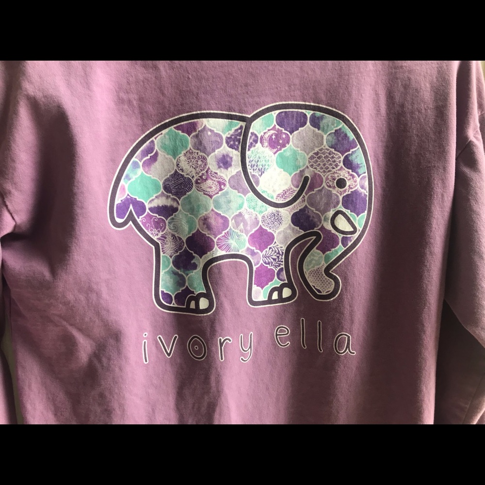 Ivory Ella Long Sleeve Pocket Tee EUC
